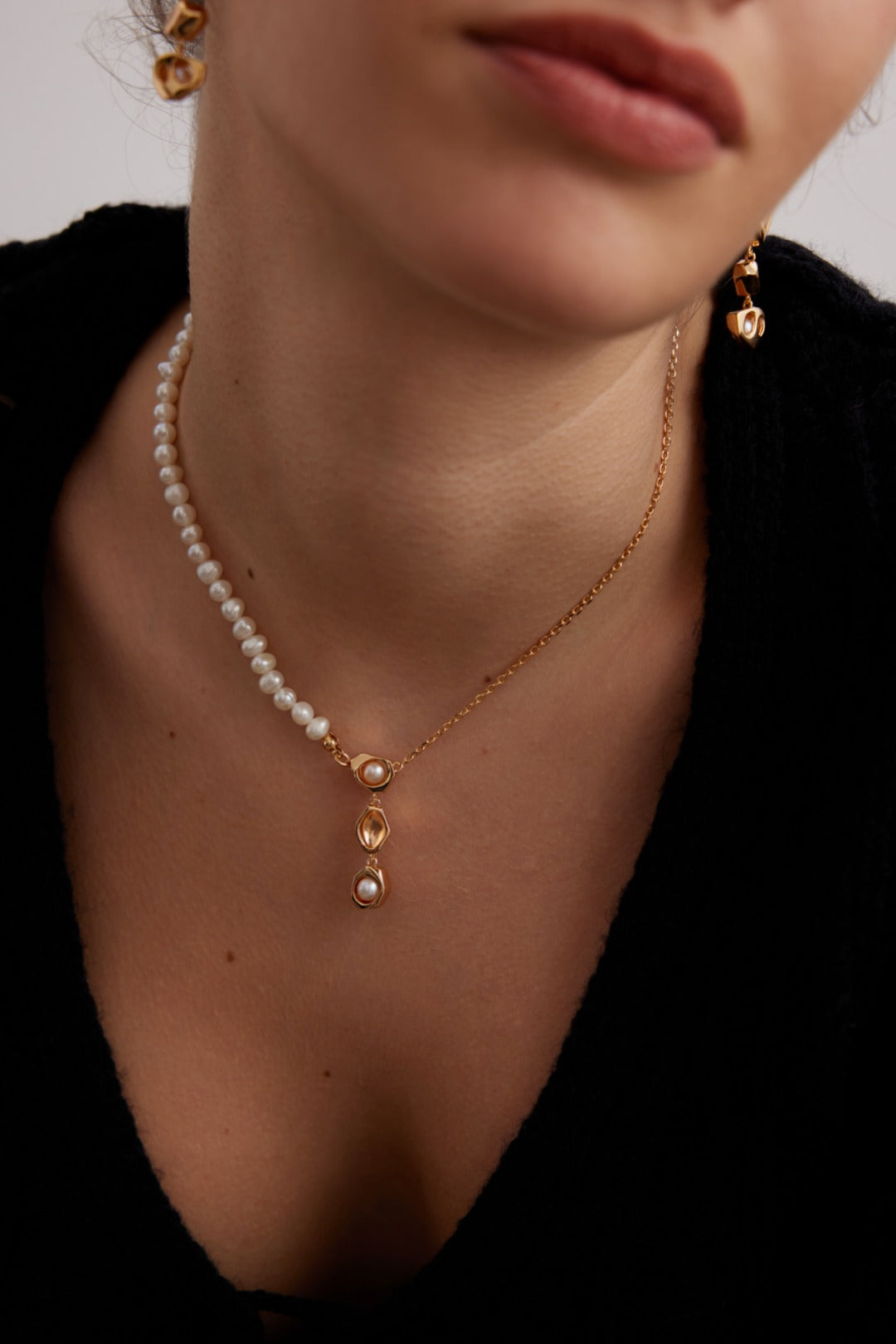Ebb & Flow pearl necklace
