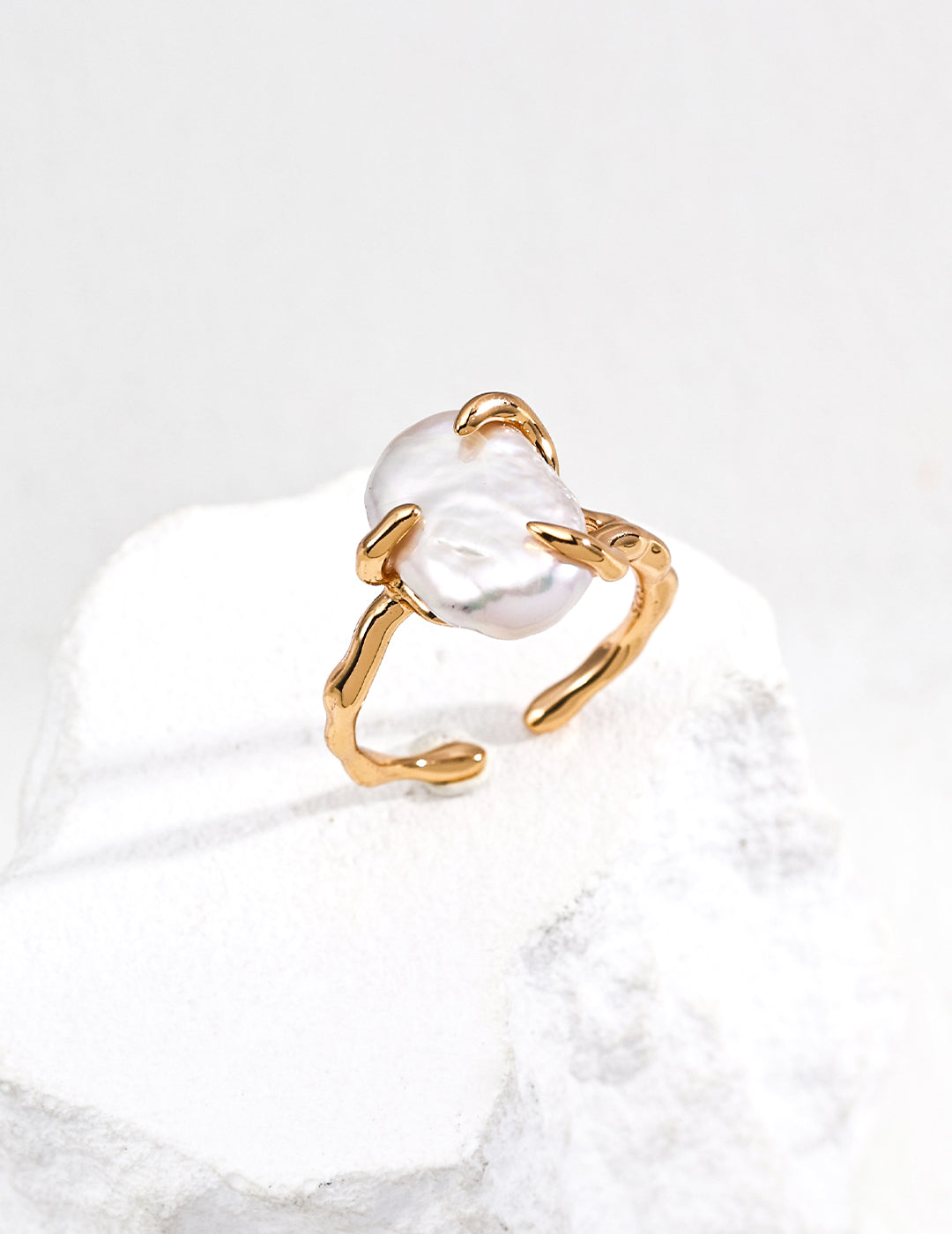 Natural freshwater pearl ring