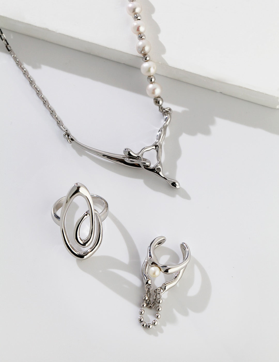 Sea spine necklace