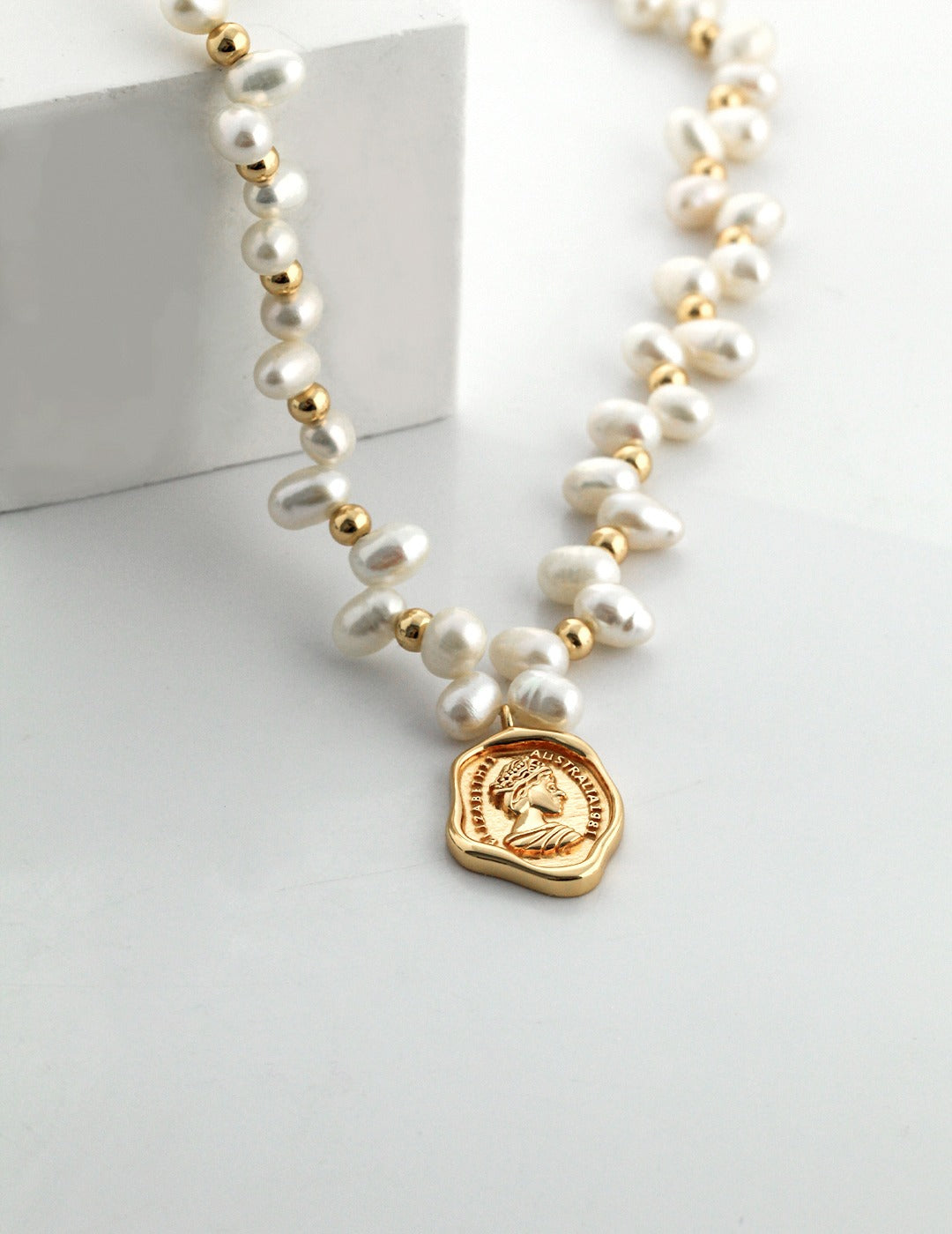 Queen card necklace