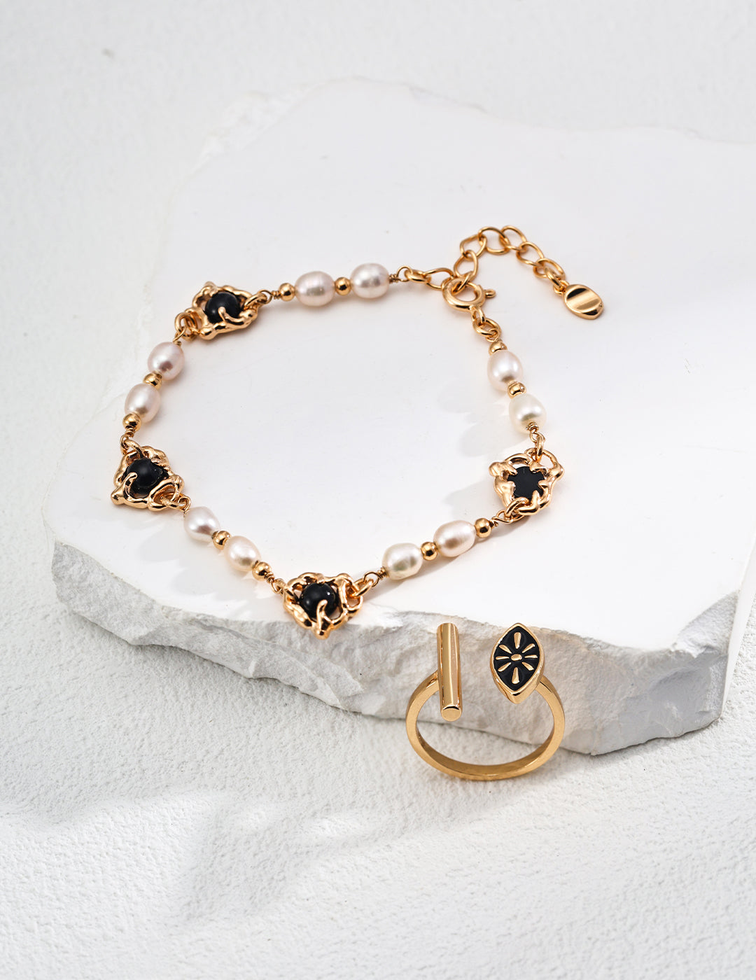 Natural Pearl Black Agate bracelet