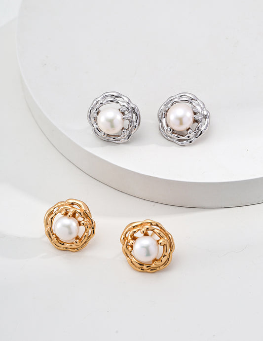 Textured retro gold pearl earrings