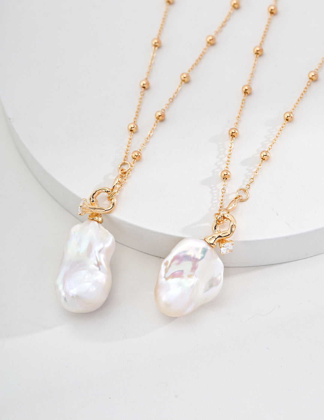 Isla Baroque necklace (long chain)
