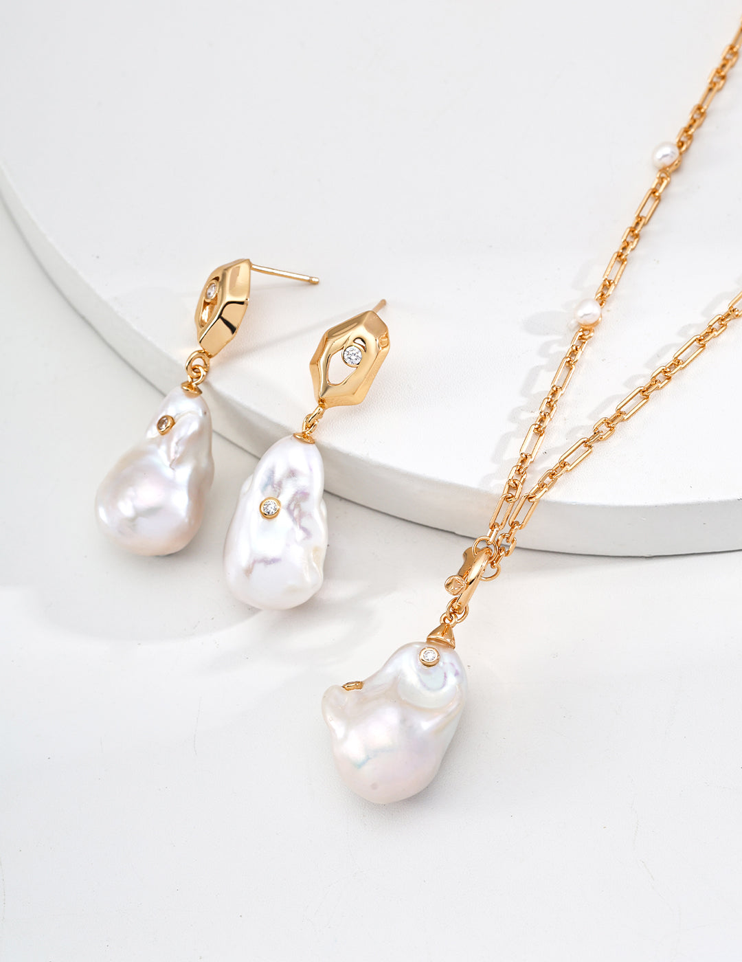 Isla Baroque earrings